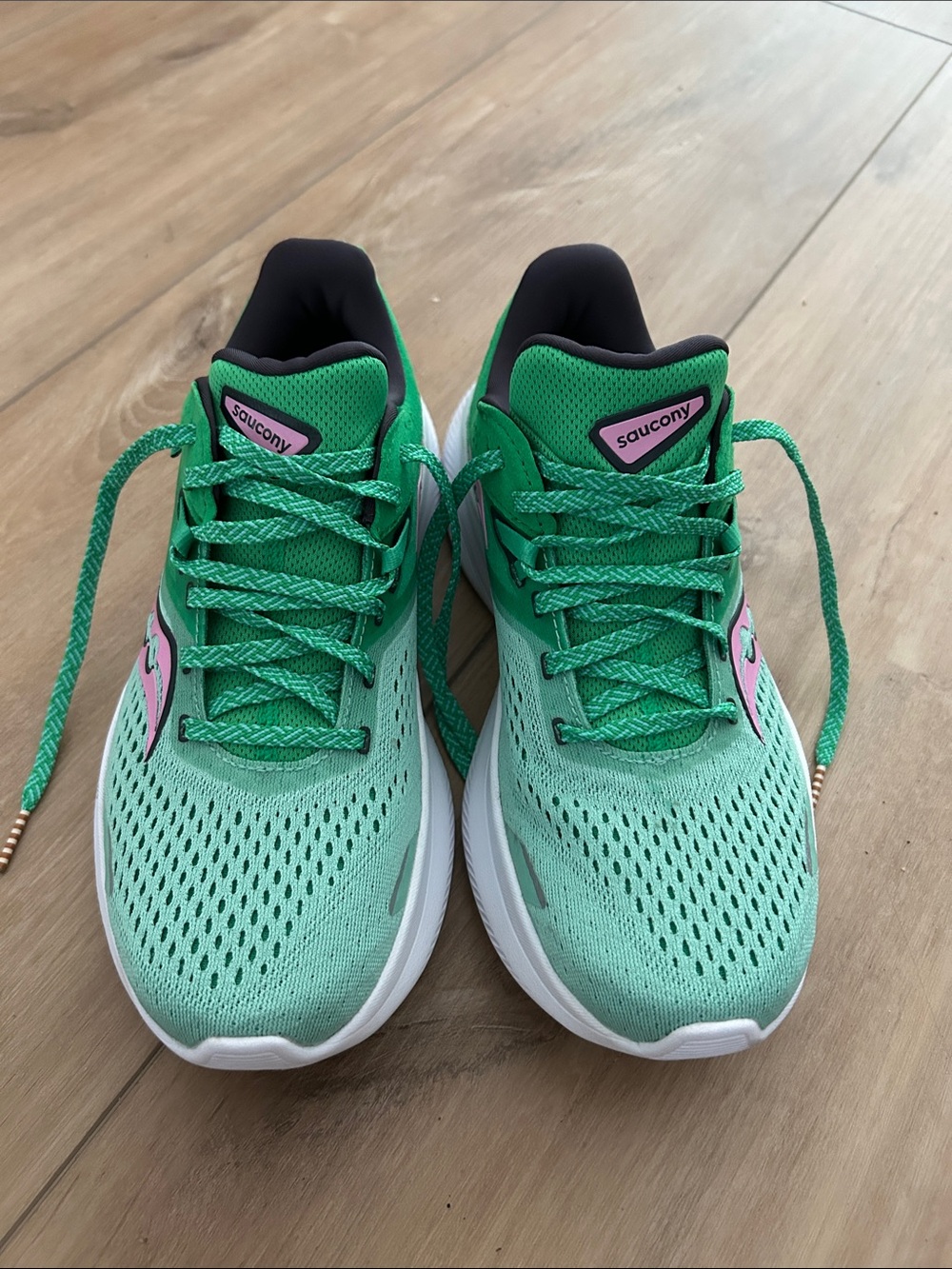 NWOT - SAUCONY Women’s Ride Running Shoes - Picture 6 of 10